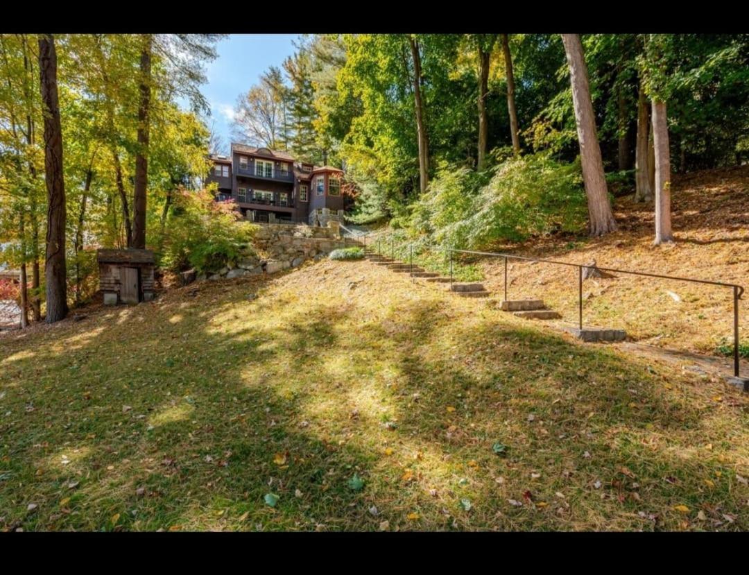 Spectacular Candlewood Lake Front House With Private Dock New Milford Exterior photo